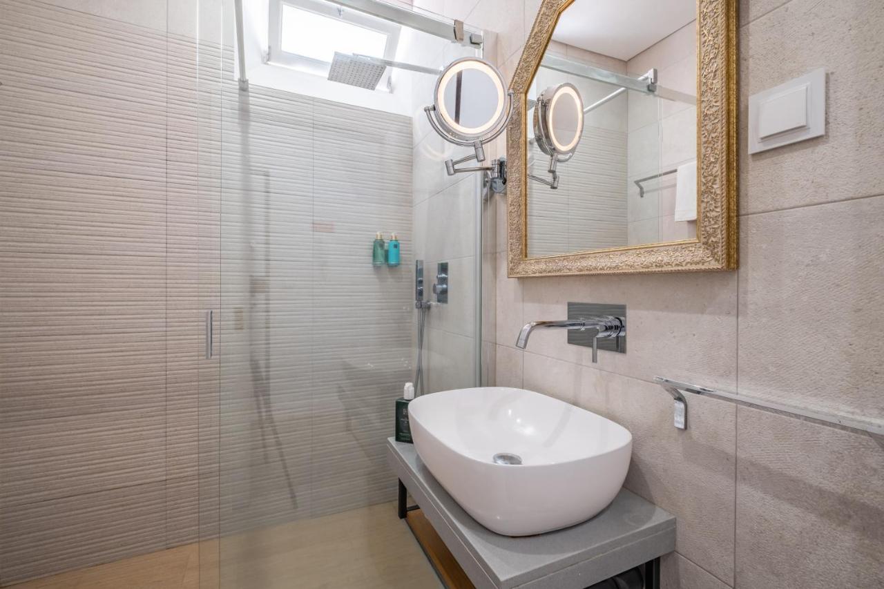 Cayres Suites Surdo Funchal  Exteriör bild