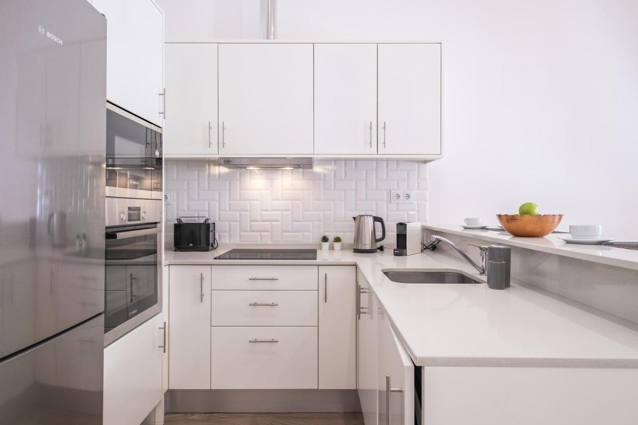 Cayres Suites Surdo Funchal  Exteriör bild